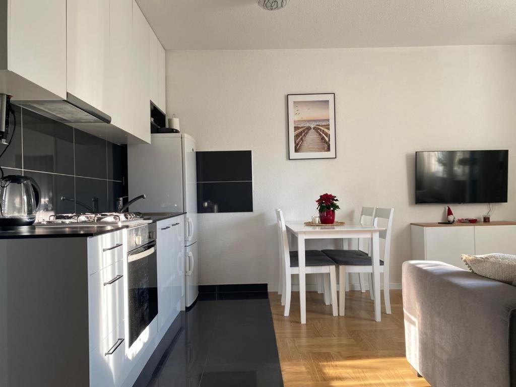 Studio Apartman Ana Zagreb Eksteriør billede