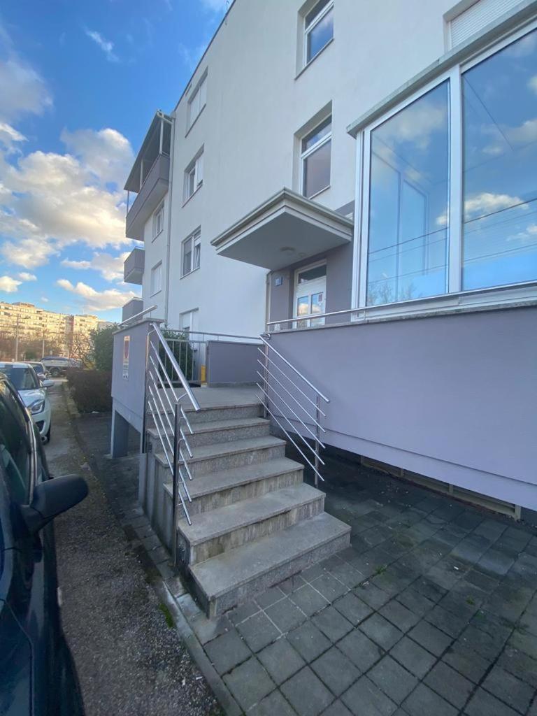 Studio Apartman Ana Zagreb Eksteriør billede